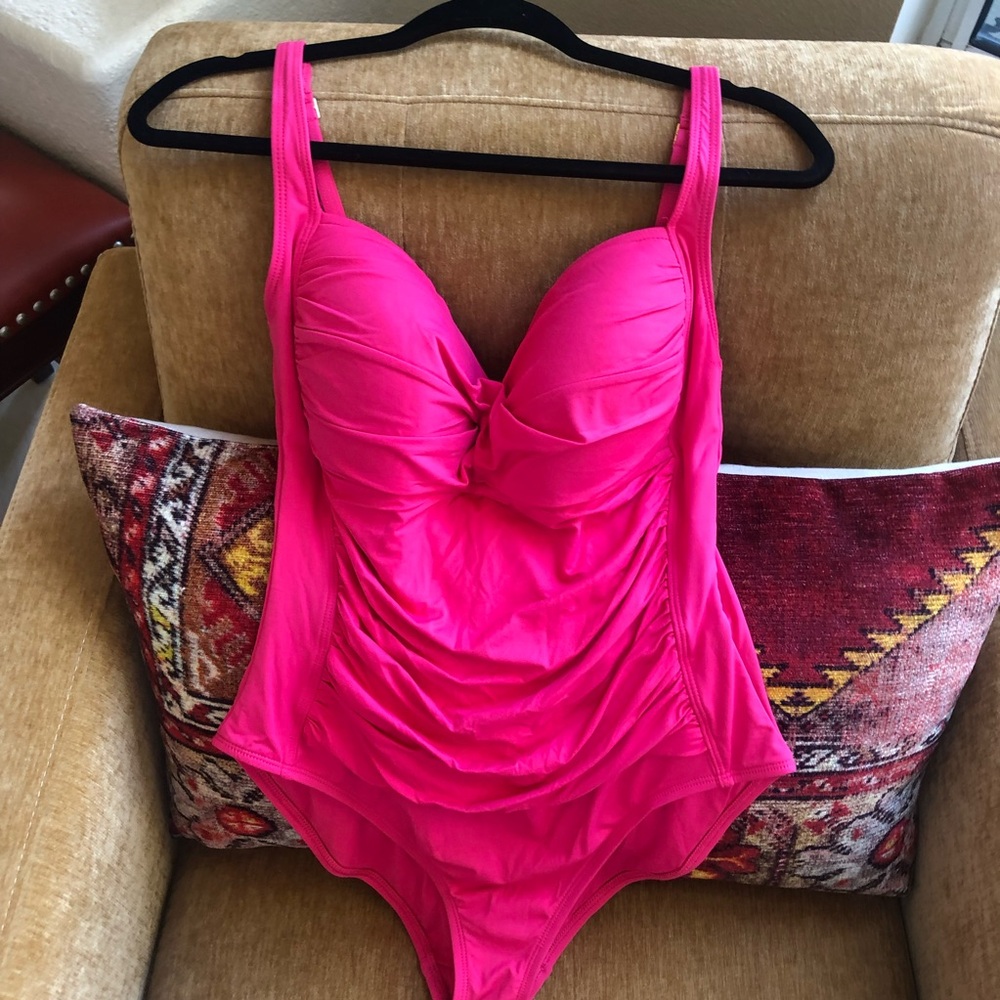 La Blanca Hot Pink One Piece Swimsuit - Picture 2 of 6